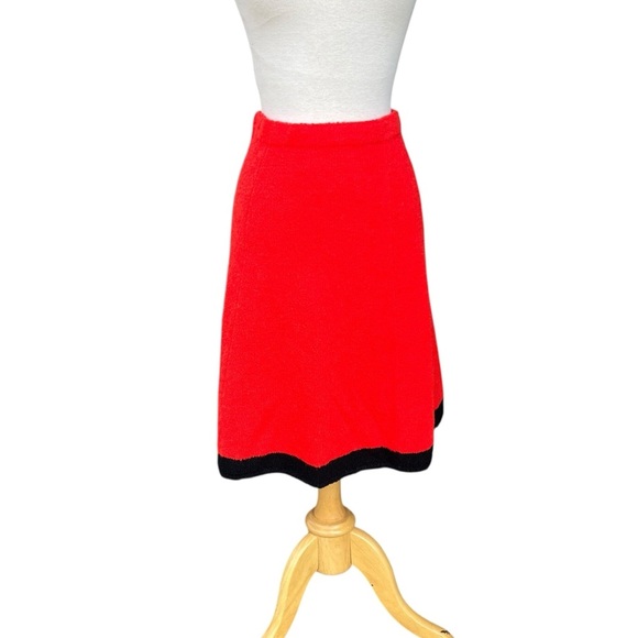 VTG St. John Knits 3-Piece Skirt Suit 60s 70s Red Black Dots Mock Neck Talon Zip - Picture 3 of 16